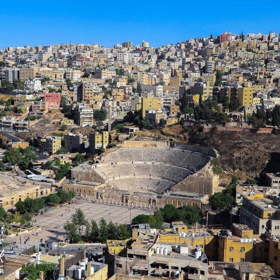 Meneur Hotel Amman Bagian luar foto